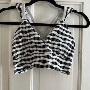 Aerie Black and White Work Out Top